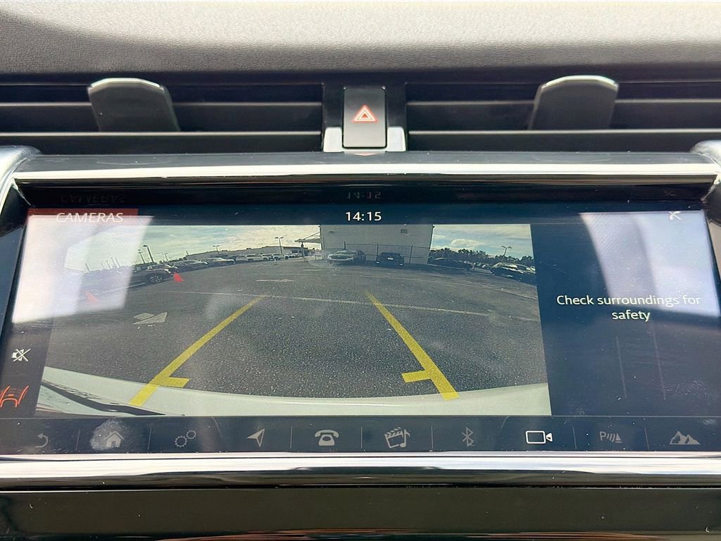 Used 2020 Land Rover Discovery Sport SE image 33