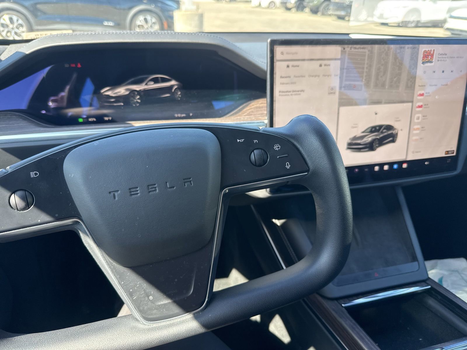 Used 2023 Tesla Model S Standard Range image 8