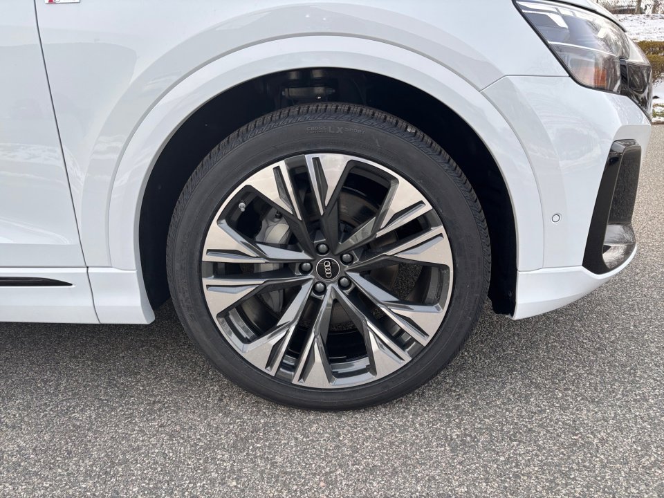 New 2026 Audi Q8 Premium Plus w/ Premium Plus Package image 25