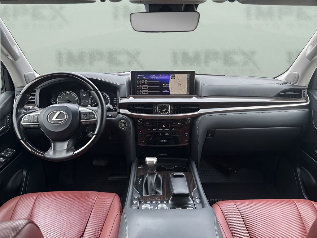 Used 2021 Lexus LX 570 4WD w/ Luxury Package image 15