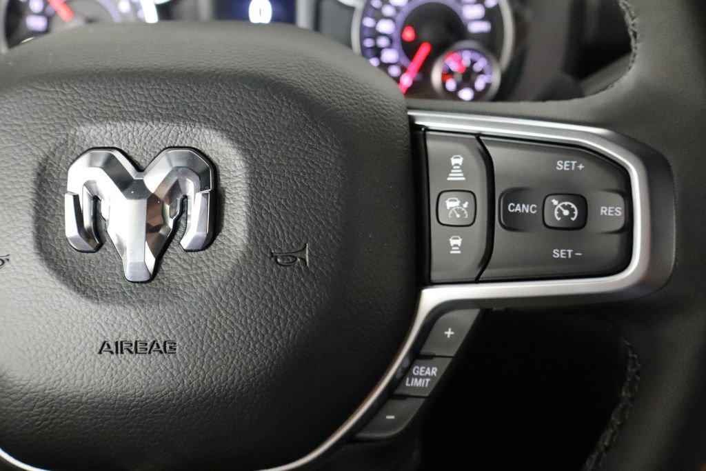 New 2026 RAM 2500 Big Horn AWD/4WD image 10