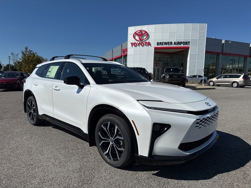 New 2025 Toyota Crown Signia video 2