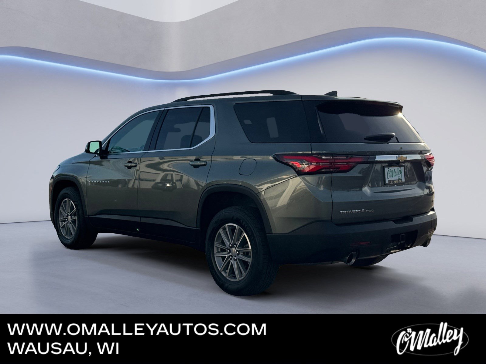 Used 2022 Chevrolet Traverse LT image 3