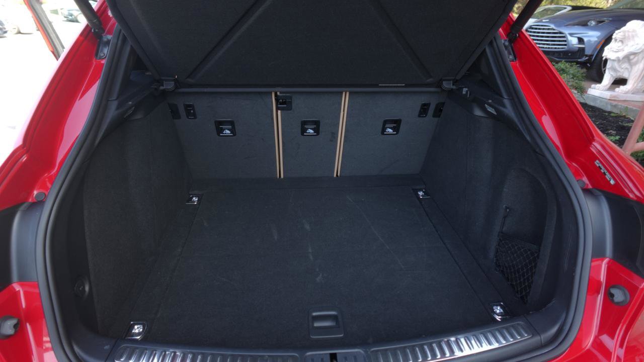 Used 2023 Porsche Macan image 21