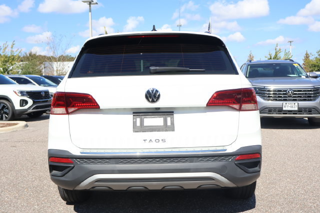 Certified 2023 Volkswagen Taos S FWD image 7