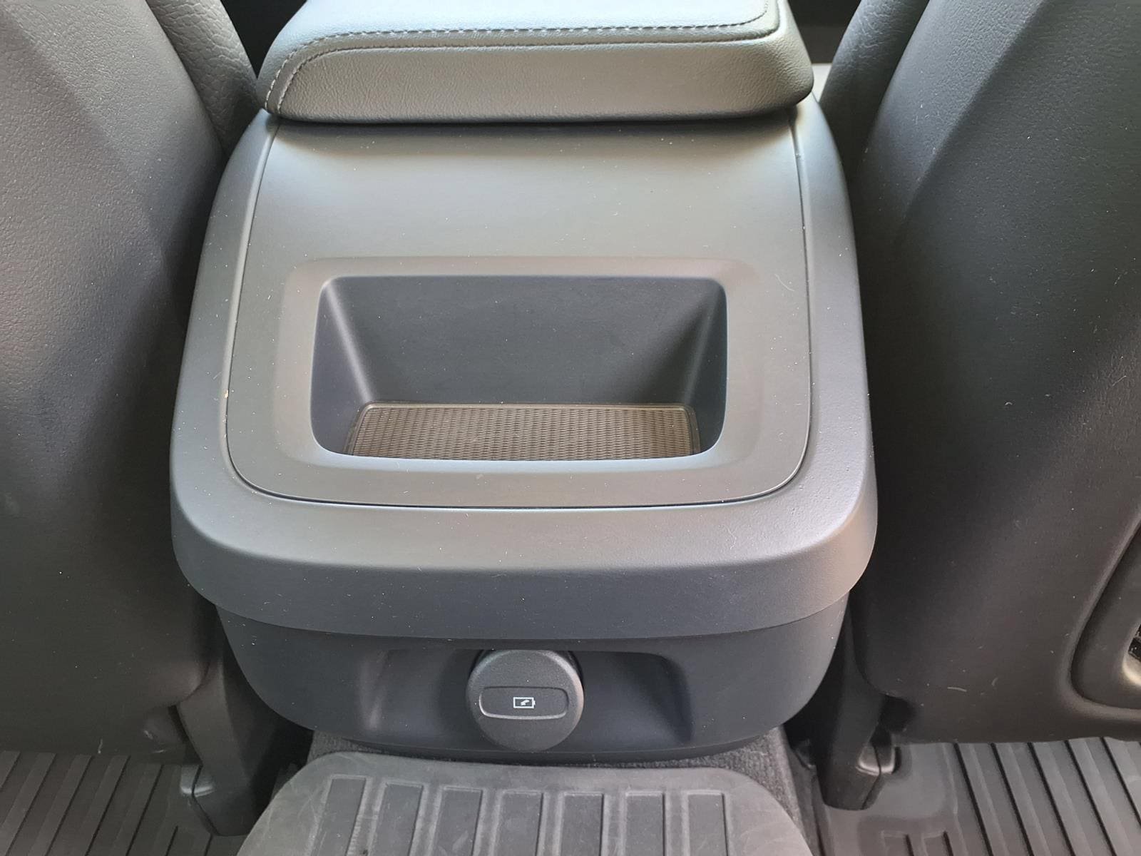 Certified 2024 Volvo S60 B5 Plus AWD/4WD image 18