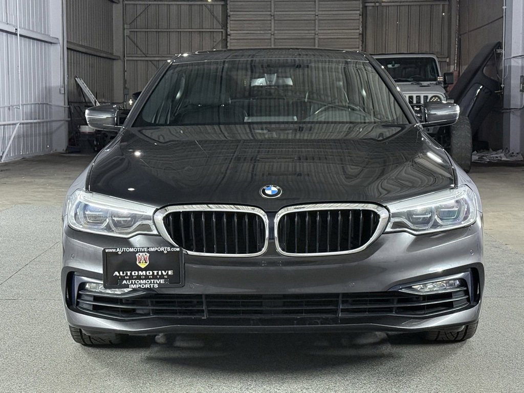 Used 2017 BMW 540i xDrive image 2