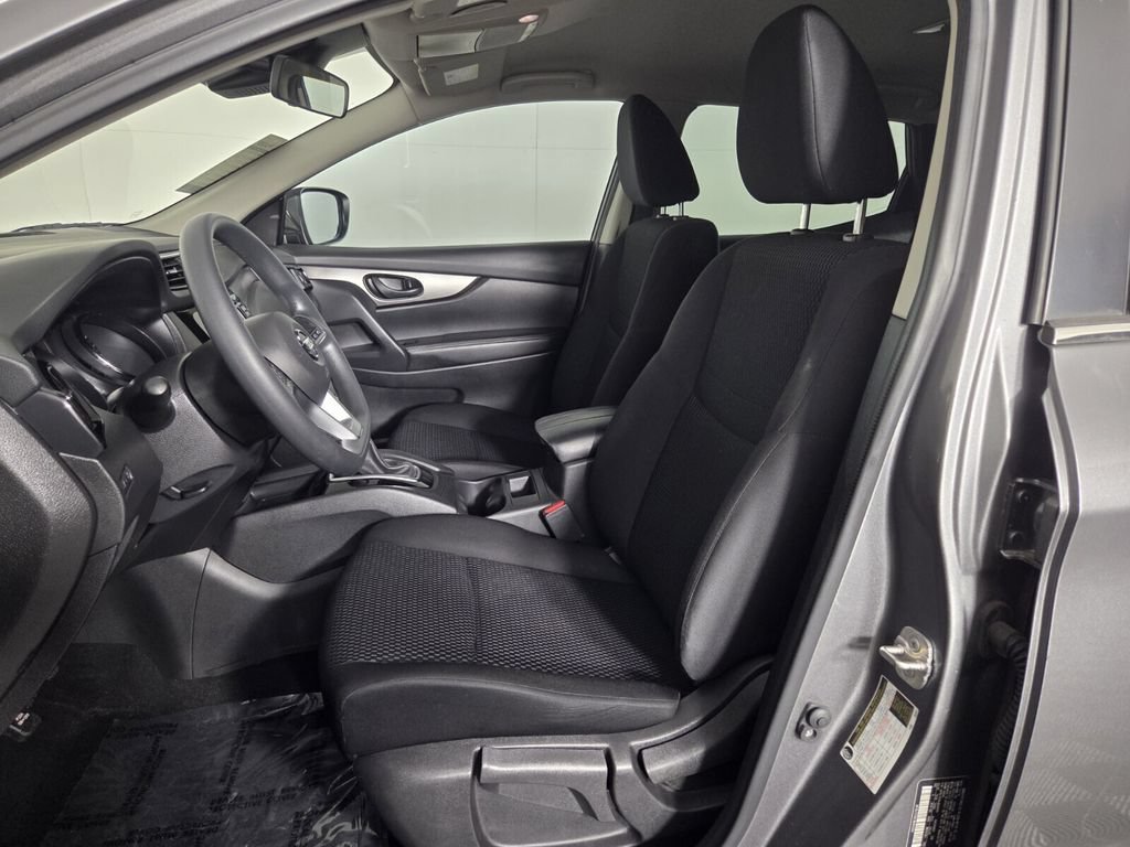 Used 2020 Nissan Rogue Sport S FWD image 9