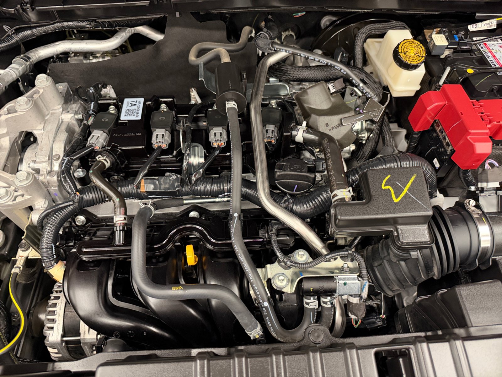 Used 2025 Nissan Kicks SV FWD image 28