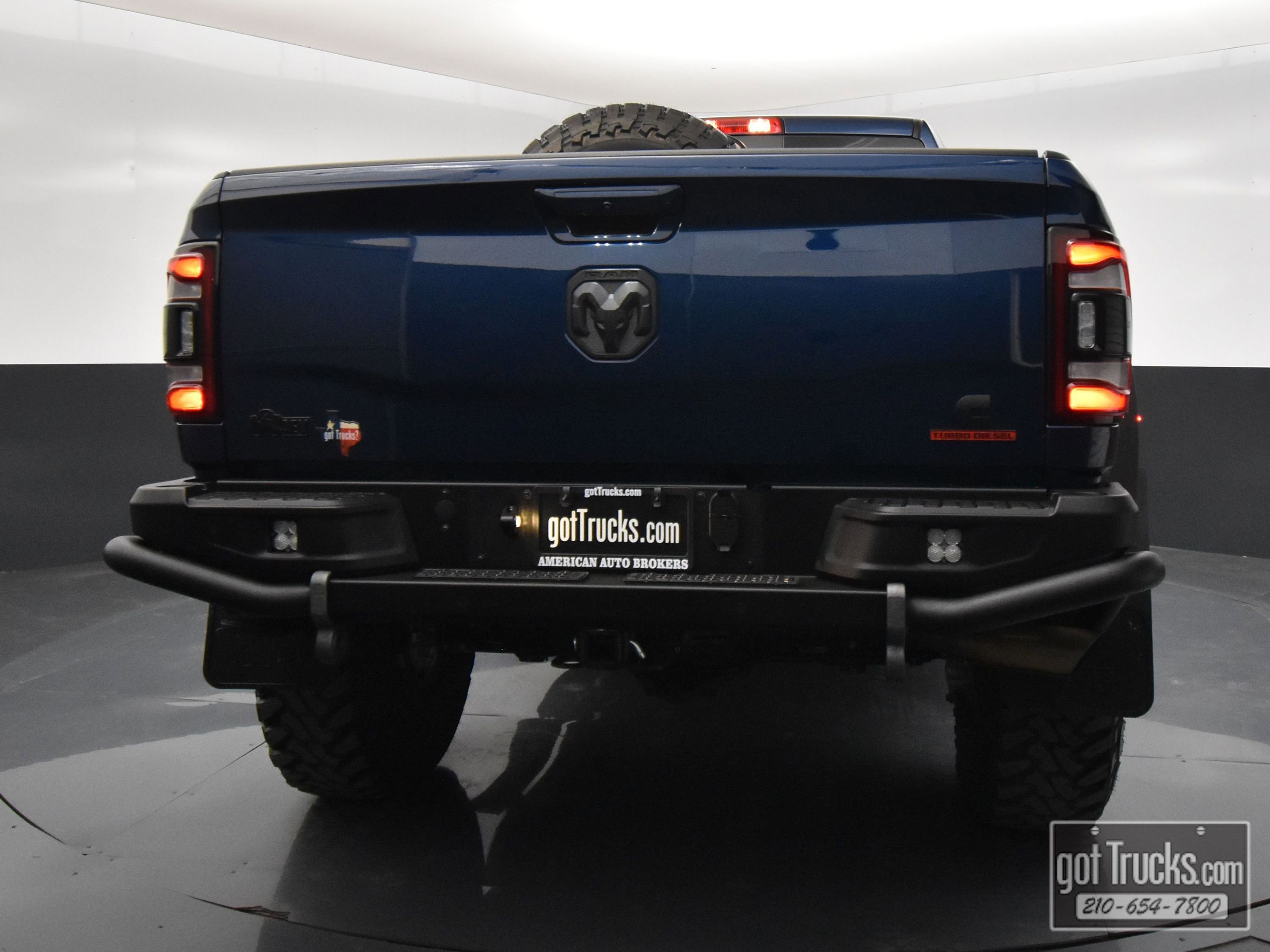 Used 2023 RAM 2500 Laramie w/ Night Edition image 6