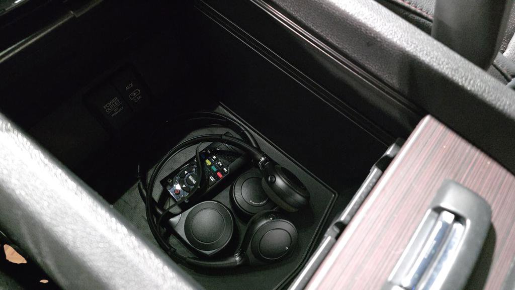 Used 2022 Honda Pilot Black Edition image 32