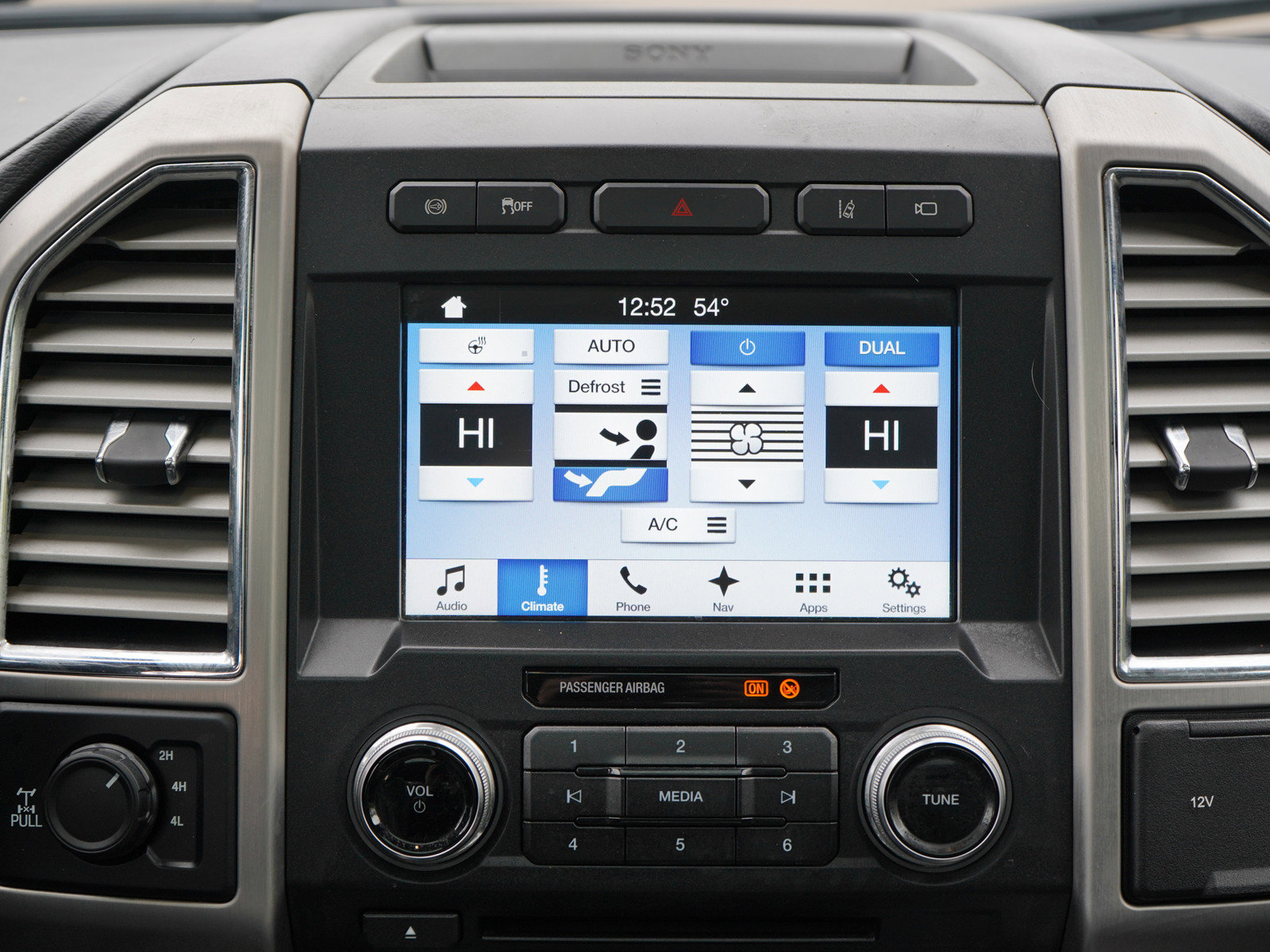 Used 2017 Ford F350 Platinum w/ Platinum Ultimate Package image 21