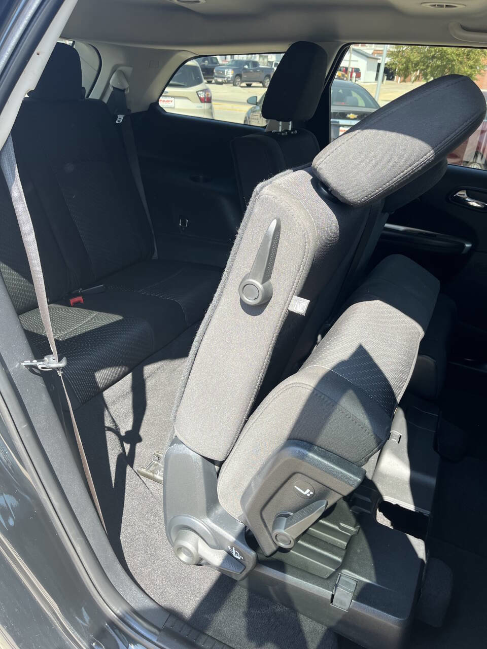 Used 2018 Dodge Journey SE w/ Safe & Sound Group image 25