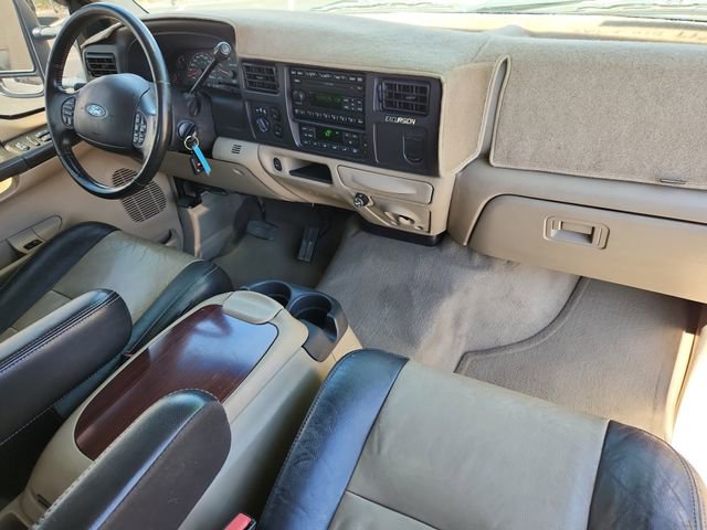 Used 2005 Ford Excursion Eddie Bauer image 19