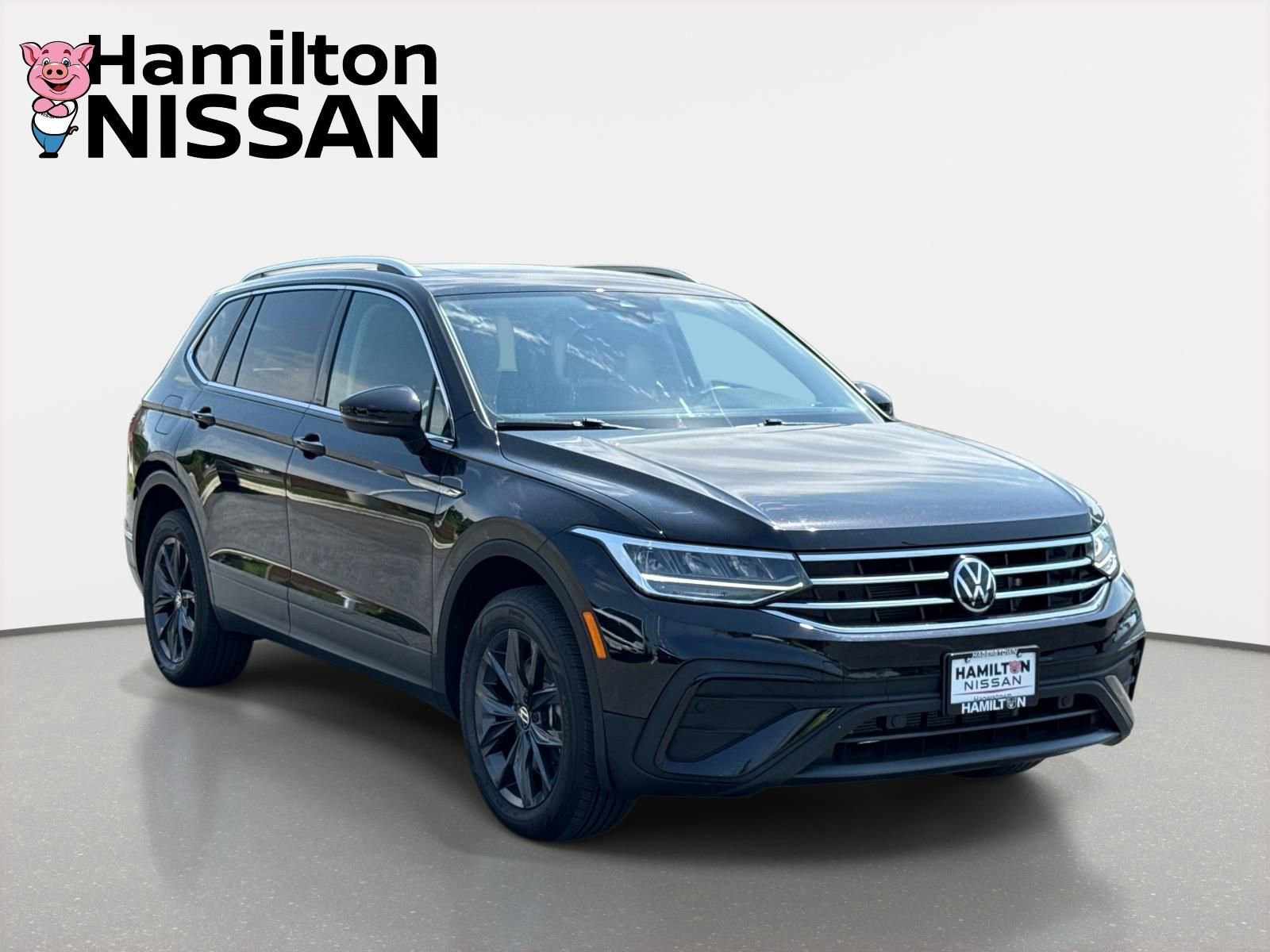 Used 2024 Volkswagen Tiguan Wolfsburg Edition AWD/4WD image 1
