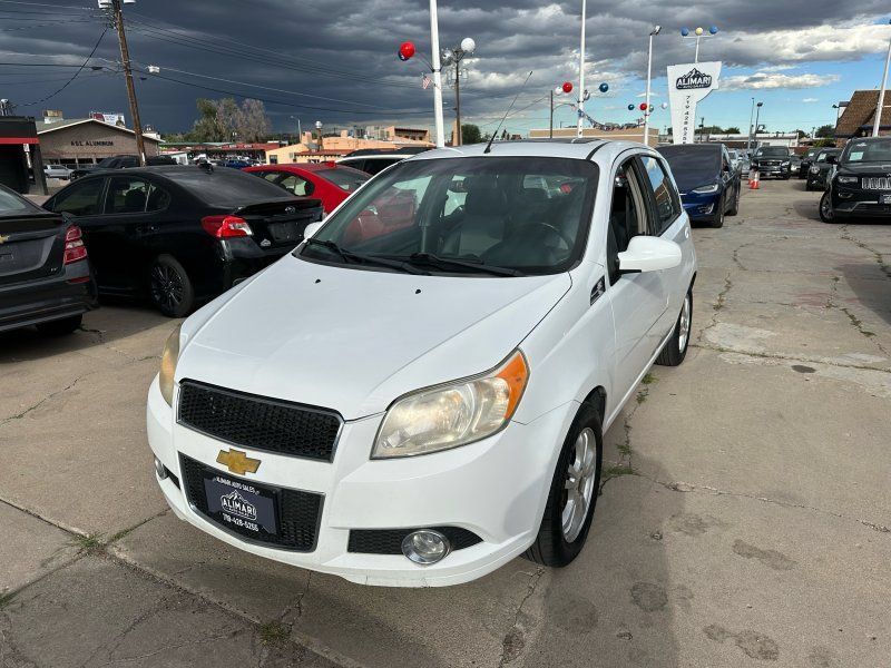 Used 2011 Chevrolet Aveo5 LT FWD image 3
