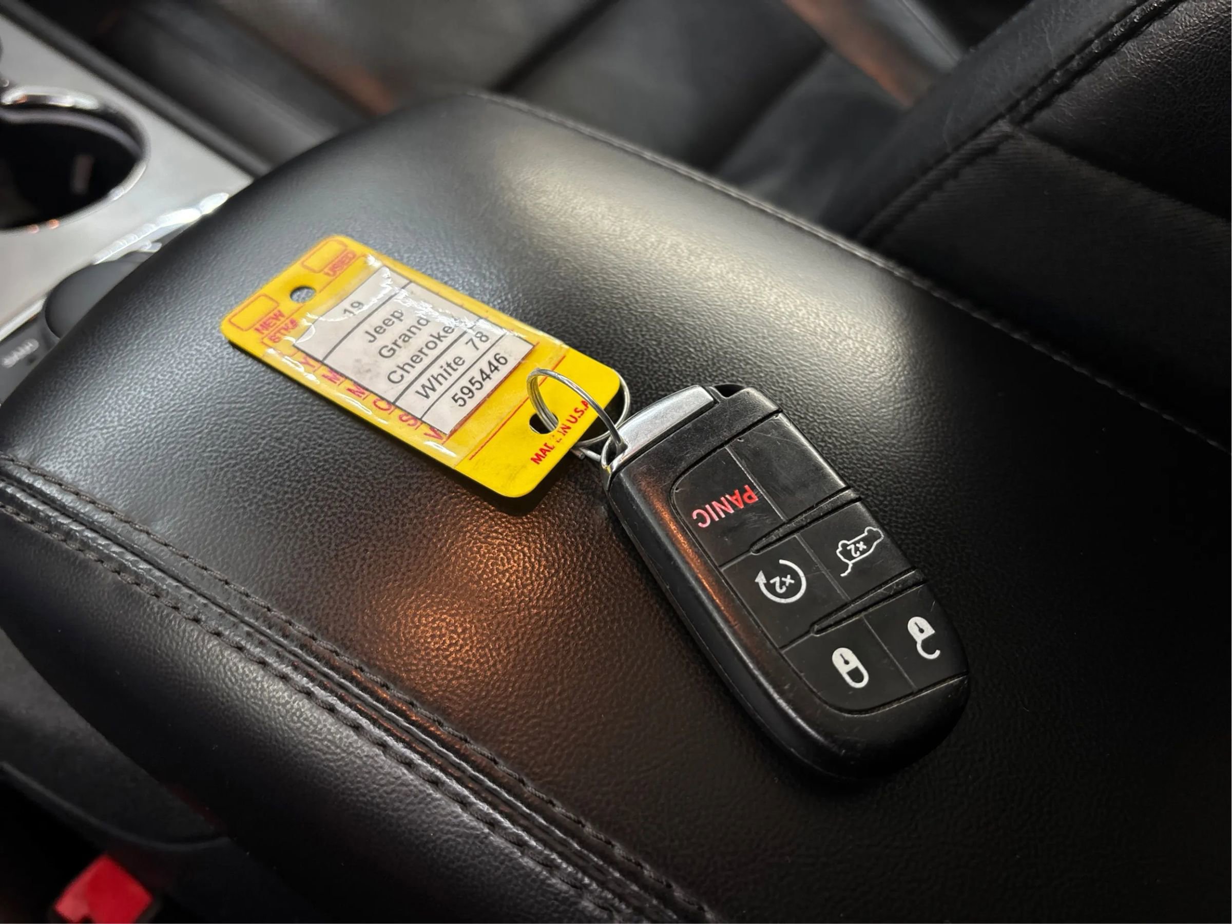 Used 2019 Jeep Grand Cherokee Limited w/ Luxury Group II image 42