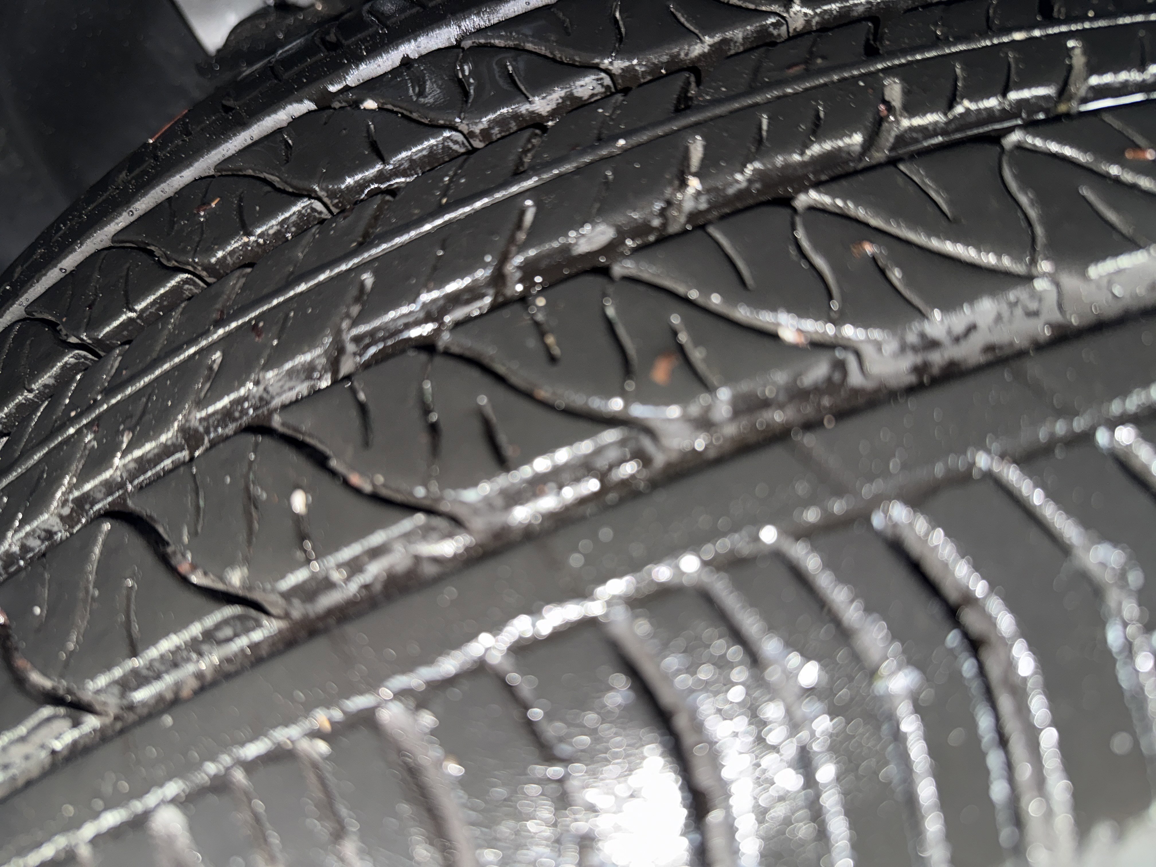 Used 2023 Volvo XC40 Recharge Core image 11