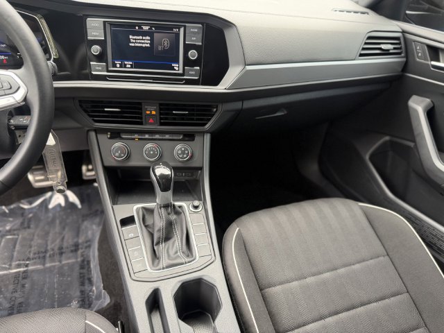 Used 2023 Volkswagen Jetta Sport FWD image 22
