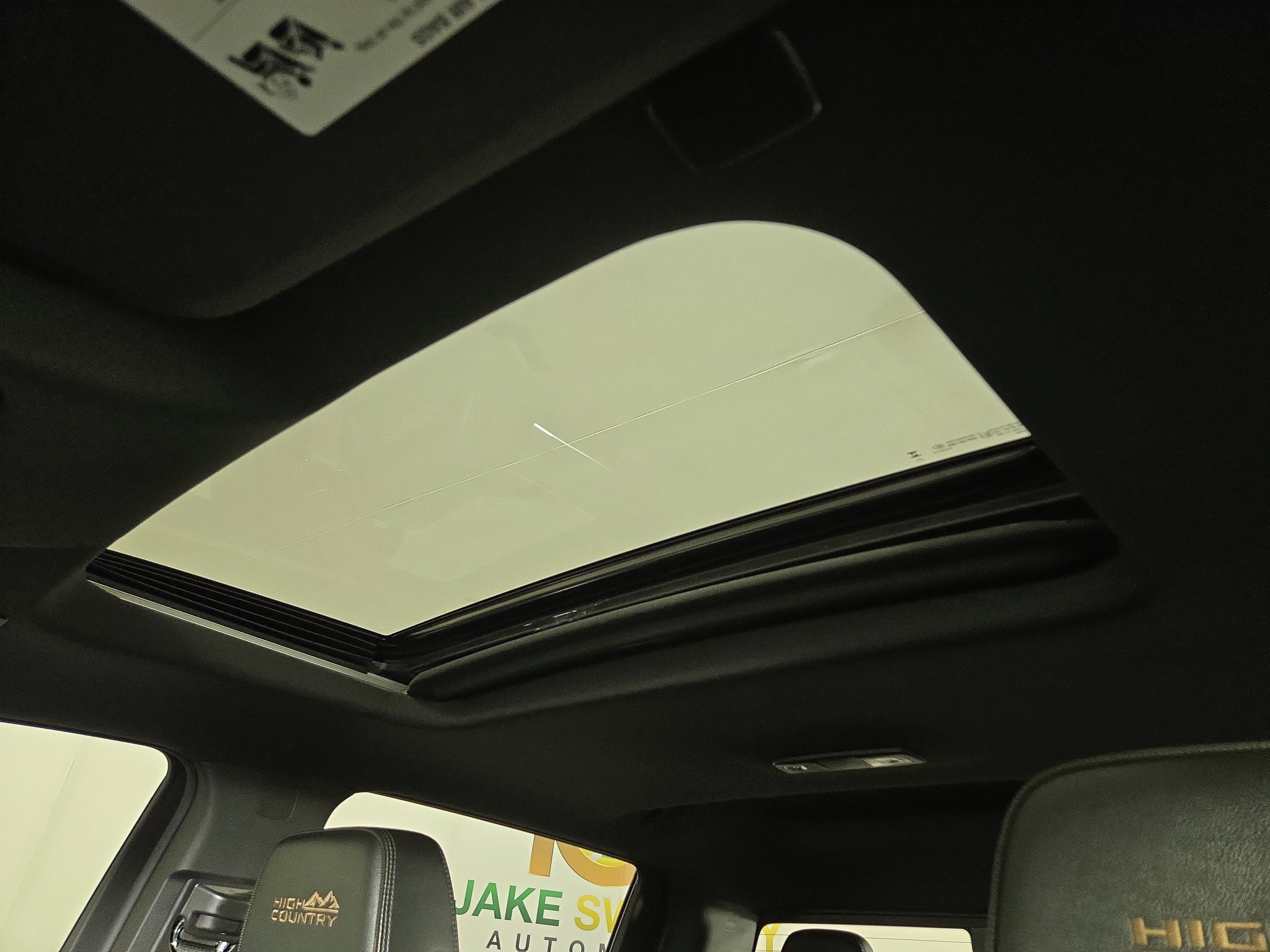 Certified 2024 Chevrolet Silverado 3500 High Country w/ High Country Premium Package image 22