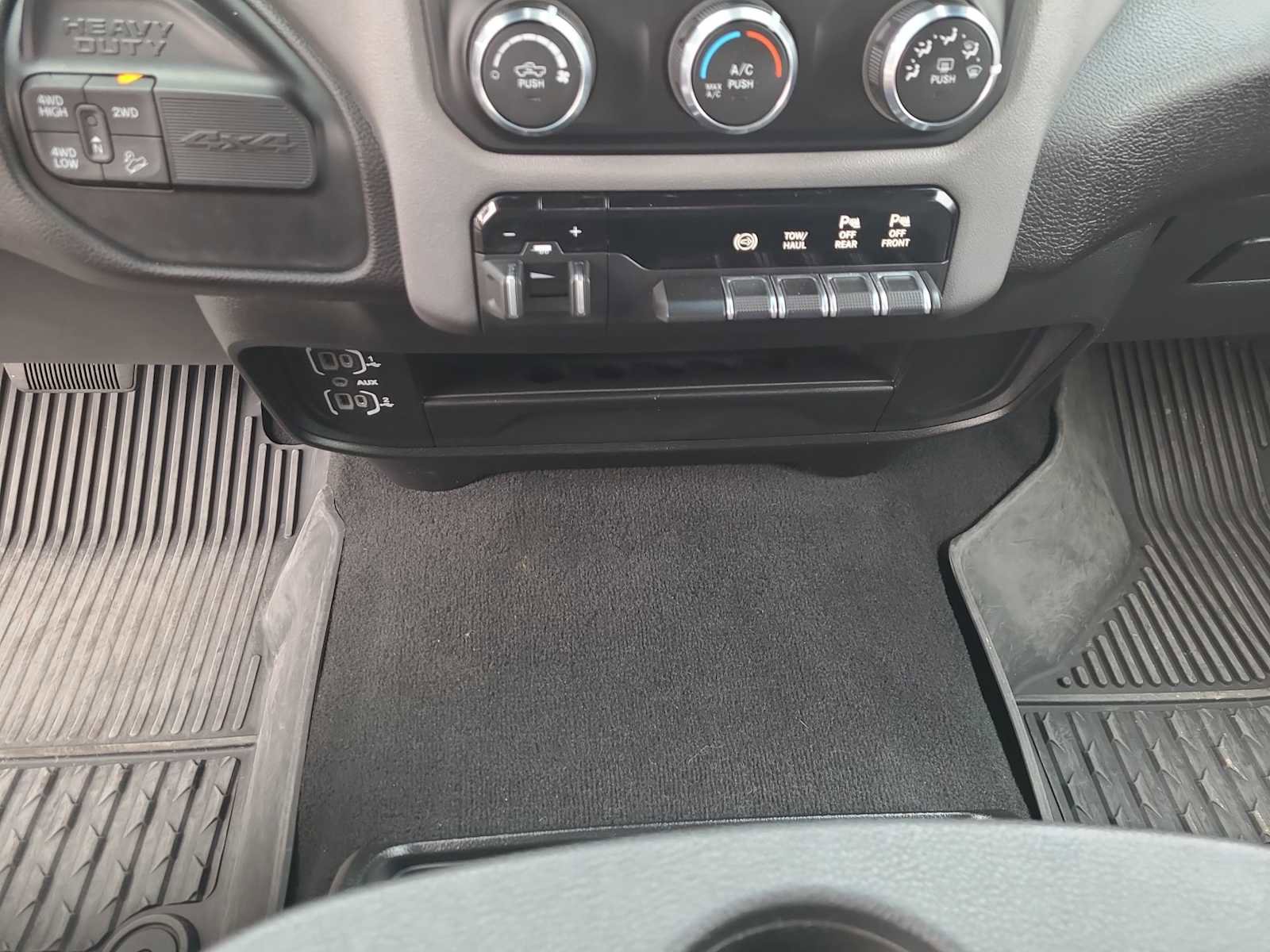 Used 2024 RAM 2500 Big Horn w/ Off Road Package image 25