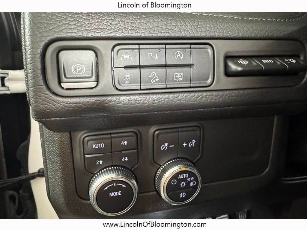 Used 2024 GMC Yukon Denali AWD/4WD image 45