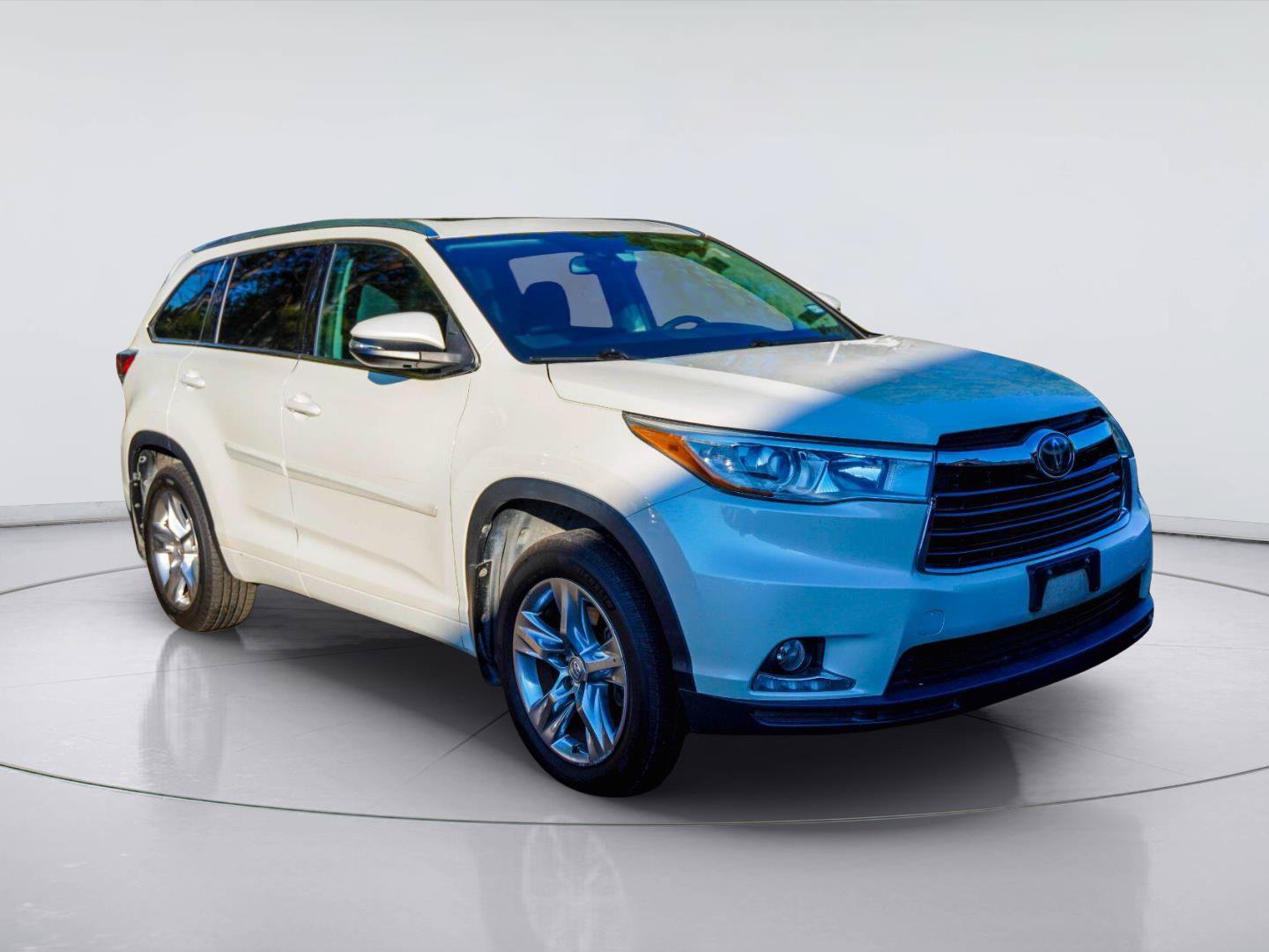 Used 2014 Toyota Highlander Limited Platinum FWD image 23