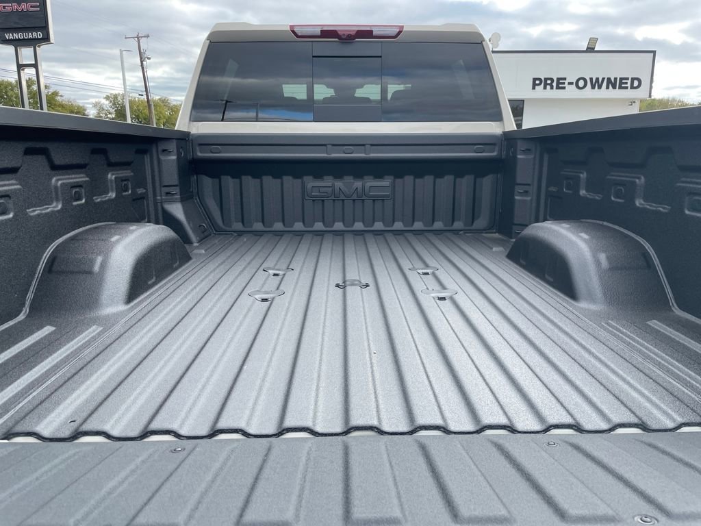 New 2026 GMC Sierra 2500 AT4 w/ AT4 Premium Plus Package image 23