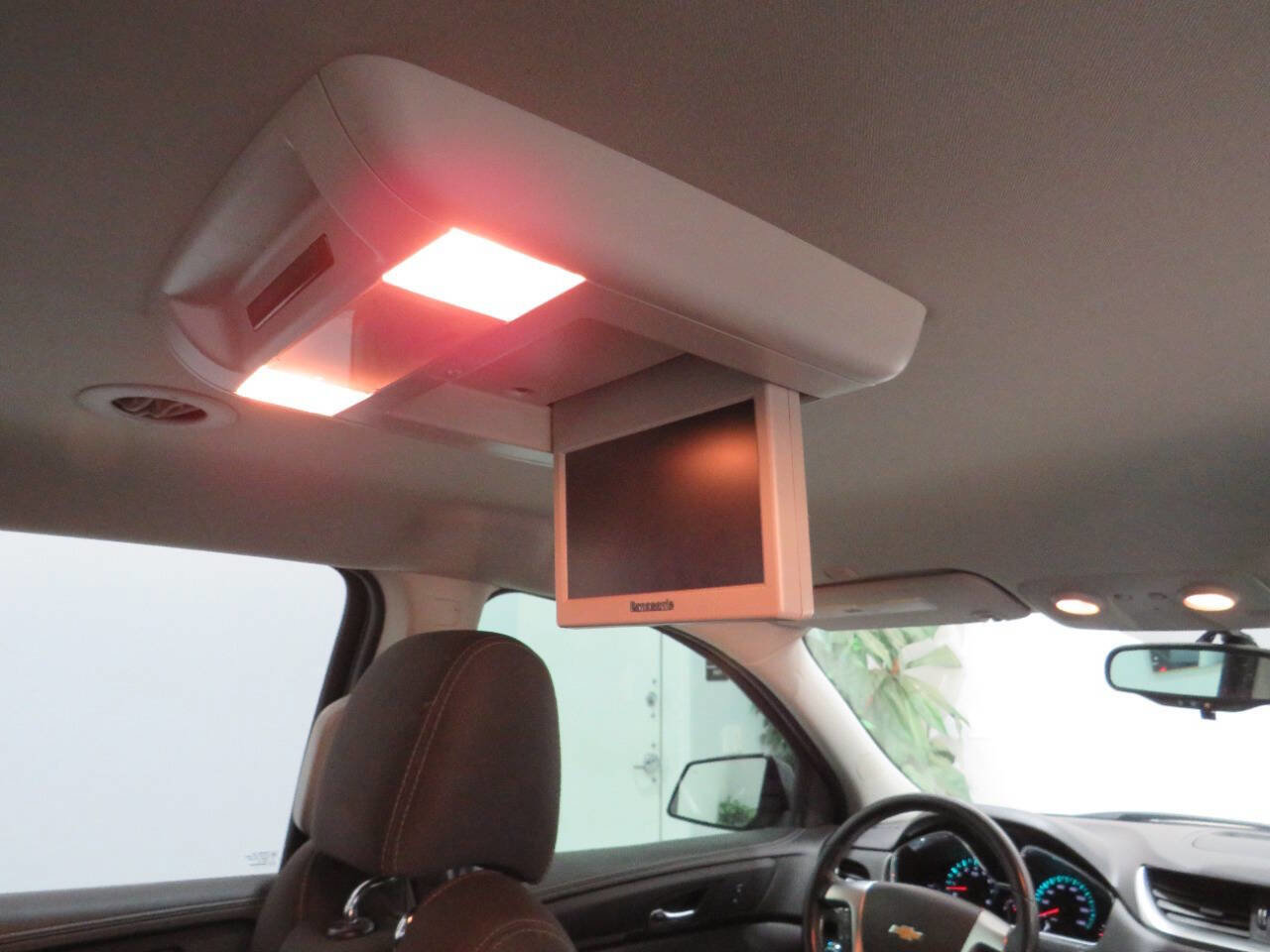 Used 2016 Chevrolet Traverse LT w/ Traveler's Package image 13