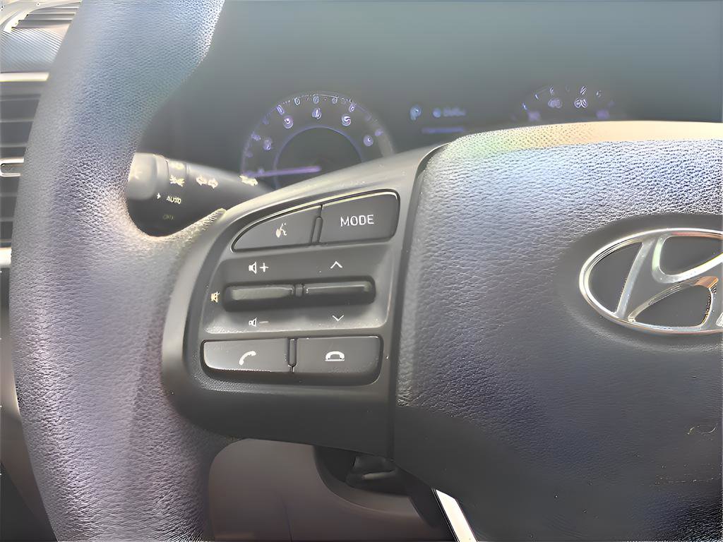 Used 2020 Hyundai Venue SEL image 30