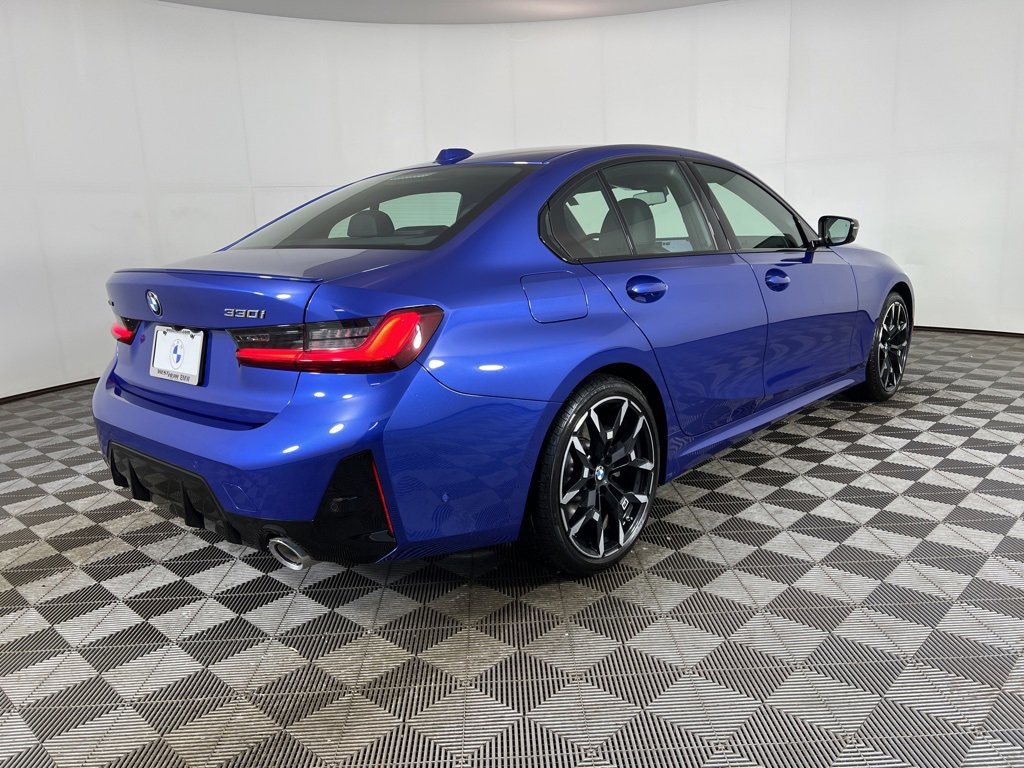 Certified 2025 BMW 330i xDrive Sedan w/ M Sport Package image 5