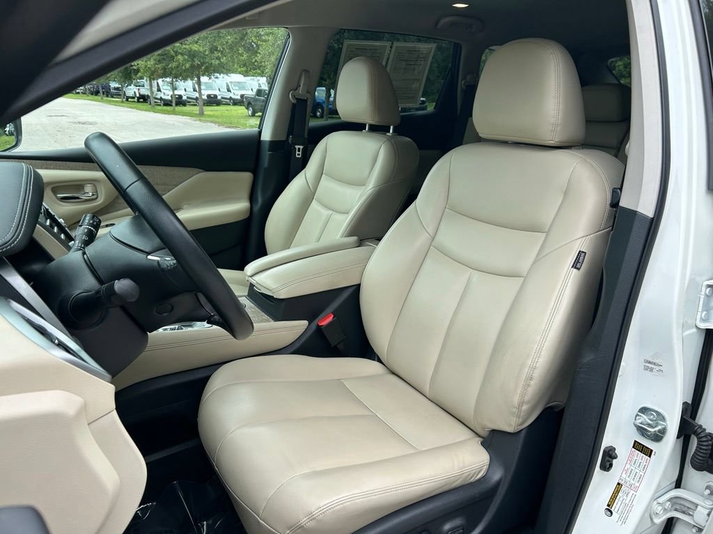 Used 2022 Nissan Murano SV FWD image 19
