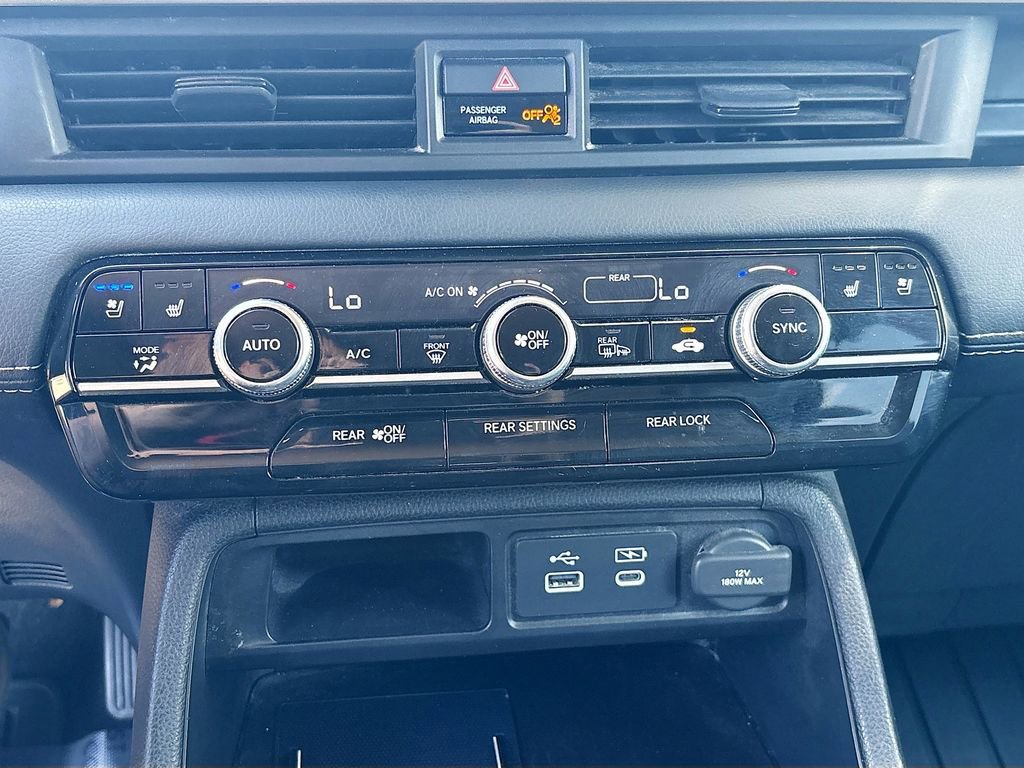 Used 2024 Honda Pilot Elite image 16