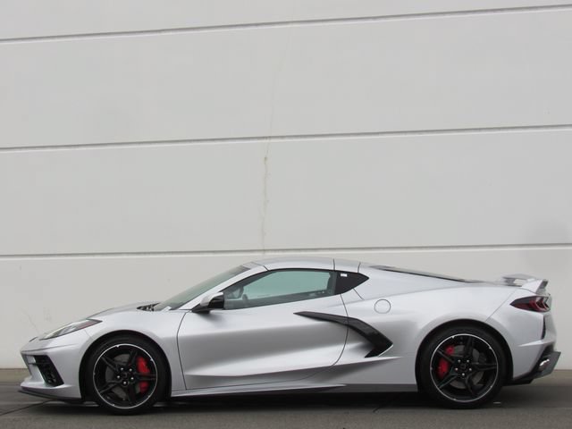 Used 2020 Chevrolet Corvette Stingray Premium Cpe w/ 3LT Preferred Equipment Group RWD image 4