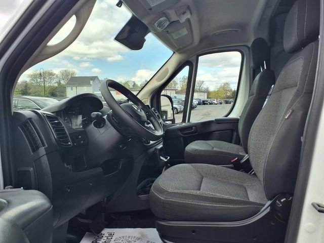 Used 2024 RAM ProMaster 2500 w/ Convenience Group image 19