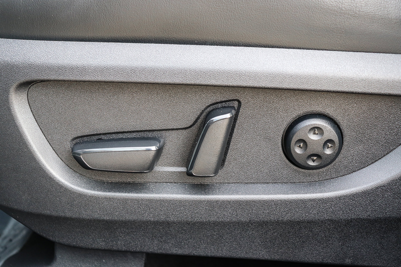 Used 2022 INFINITI QX50 Luxe image 25