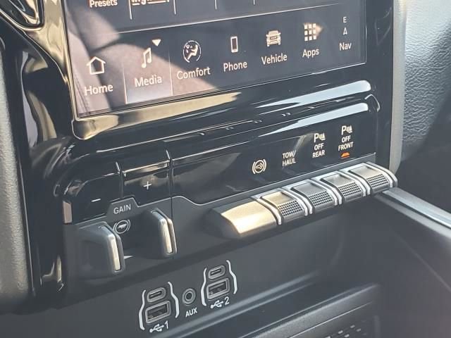 Used 2025 RAM 3500 Laramie w/ Sport Appearance Package image 22