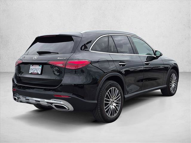 Used 2026 Mercedes-Benz GLC 300 4MATIC image 2