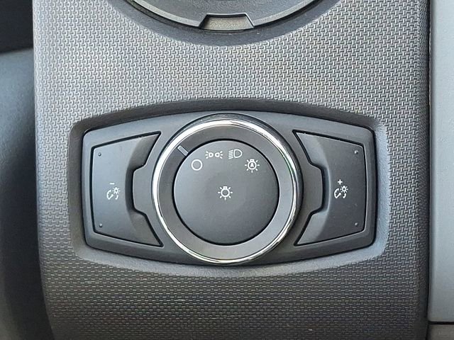 Used 2023 Ford F650 2WD Regular Cab Super Duty image 28