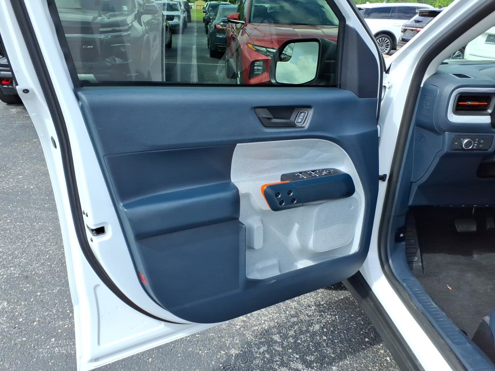 Used 2022 Ford Maverick XLT FWD image 10