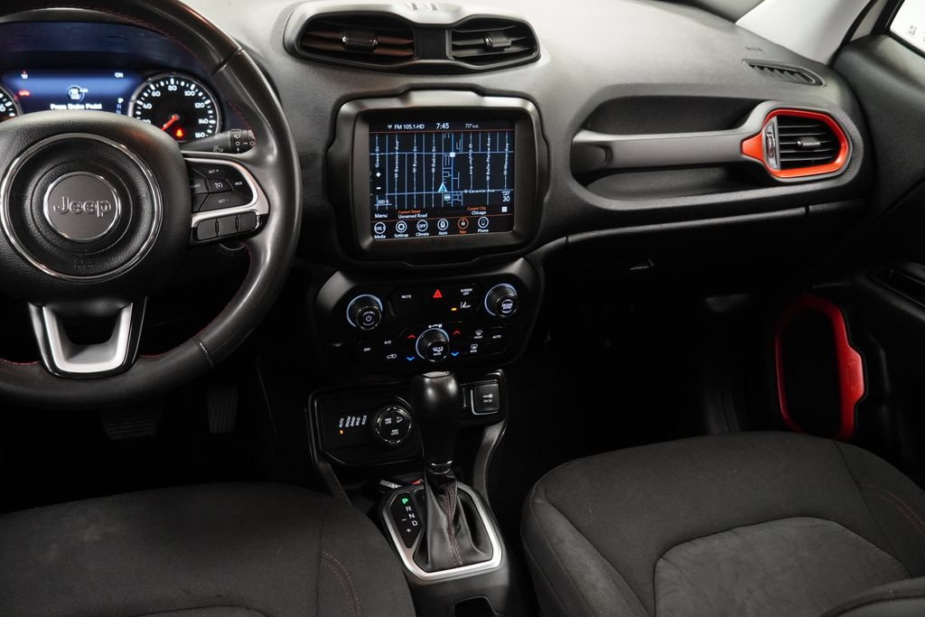 Certified 2023 Jeep Renegade Trailhawk AWD/4WD image 24