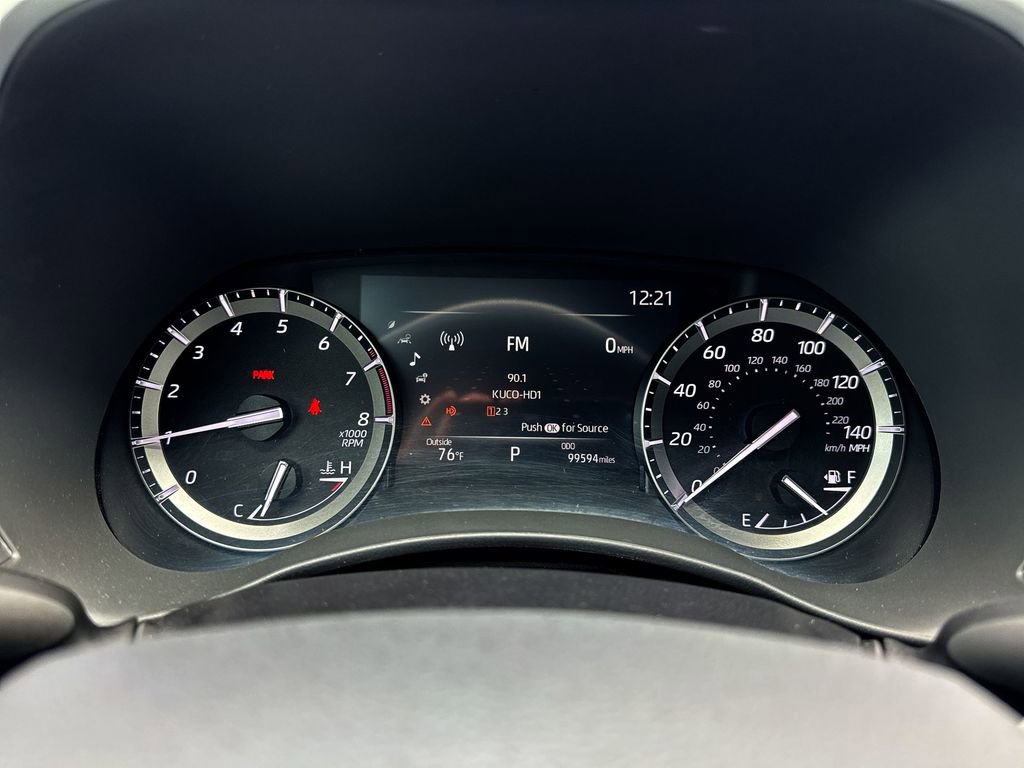 Used 2021 Toyota Highlander XLE FWD image 15