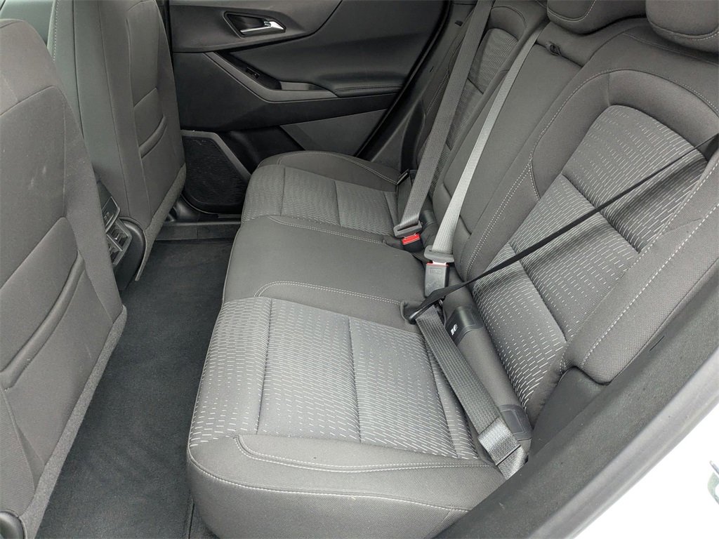 Used 2025 Chevrolet Equinox LT image 28