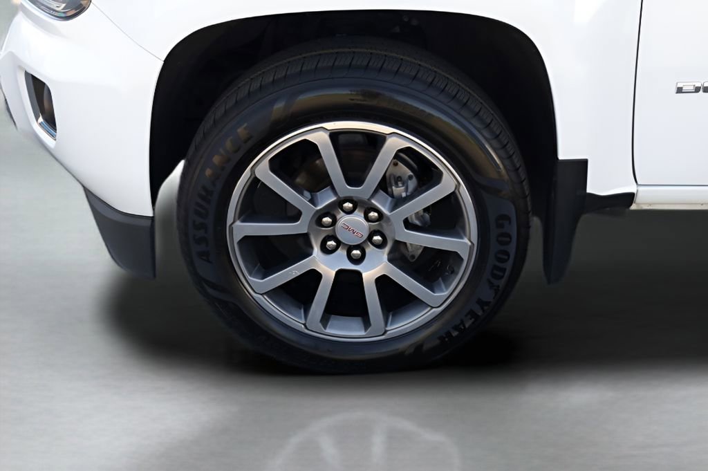 Used 2018 GMC Canyon Denali AWD/4WD image 3