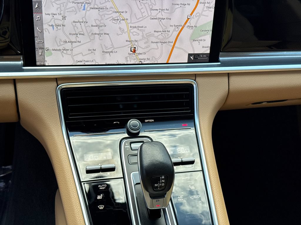 Used 2018 Porsche Panamera 4 AWD/4WD image 28