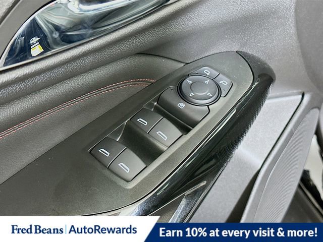 New 2025 Chevrolet Trax RS w/ Sunroof Package image 15