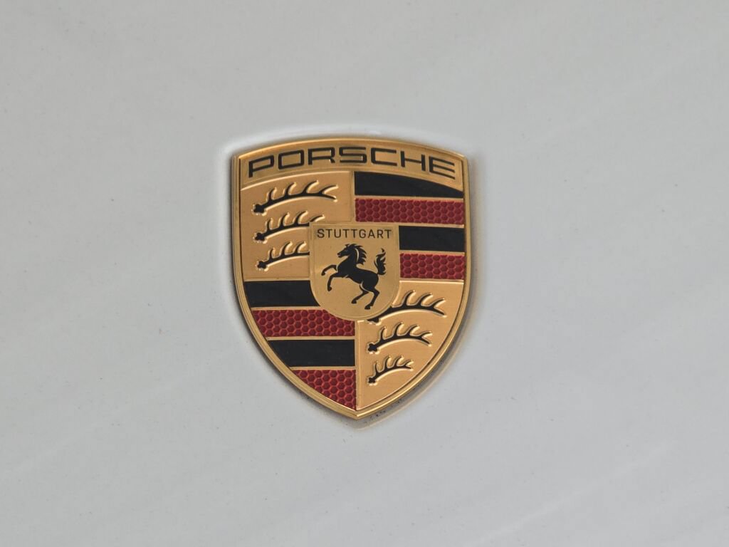 Certified 2025 Porsche Cayenne S AWD/4WD image 33