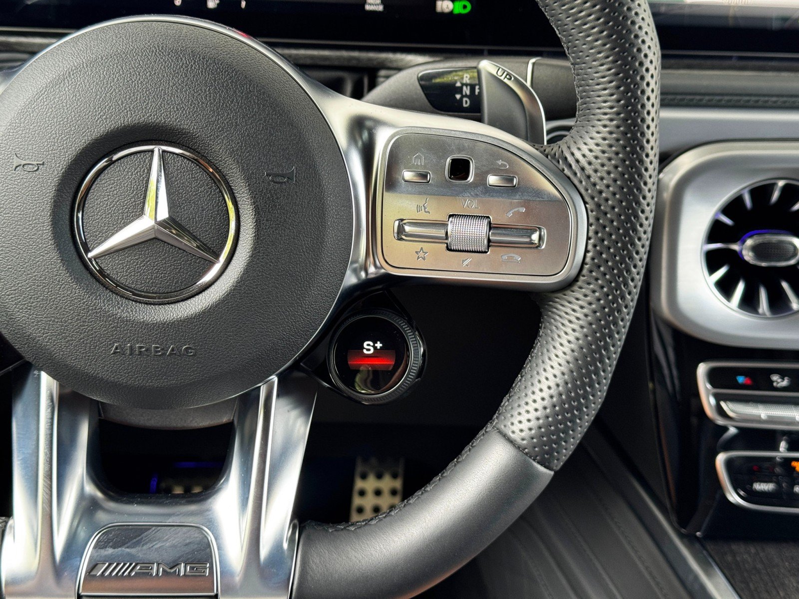 Used 2023 Mercedes-Benz G 63 AMG Squared image 29