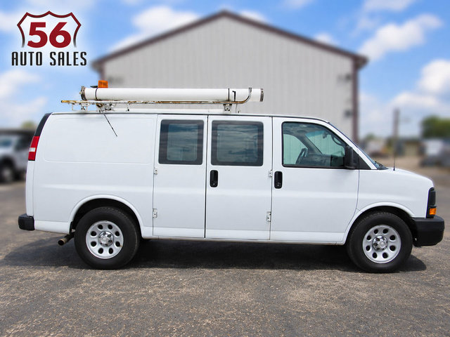 Used 2014 Chevrolet Express 1500 RWD image 1