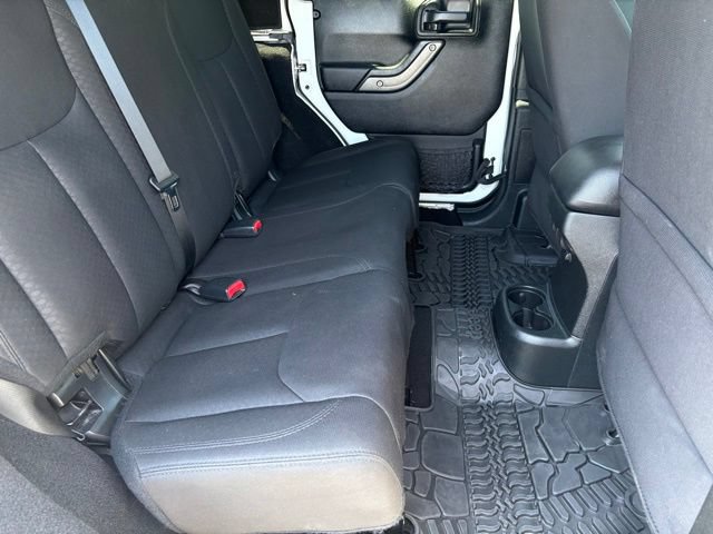 Used 2018 Jeep Wrangler Unlimited Sport S AWD/4WD image 17